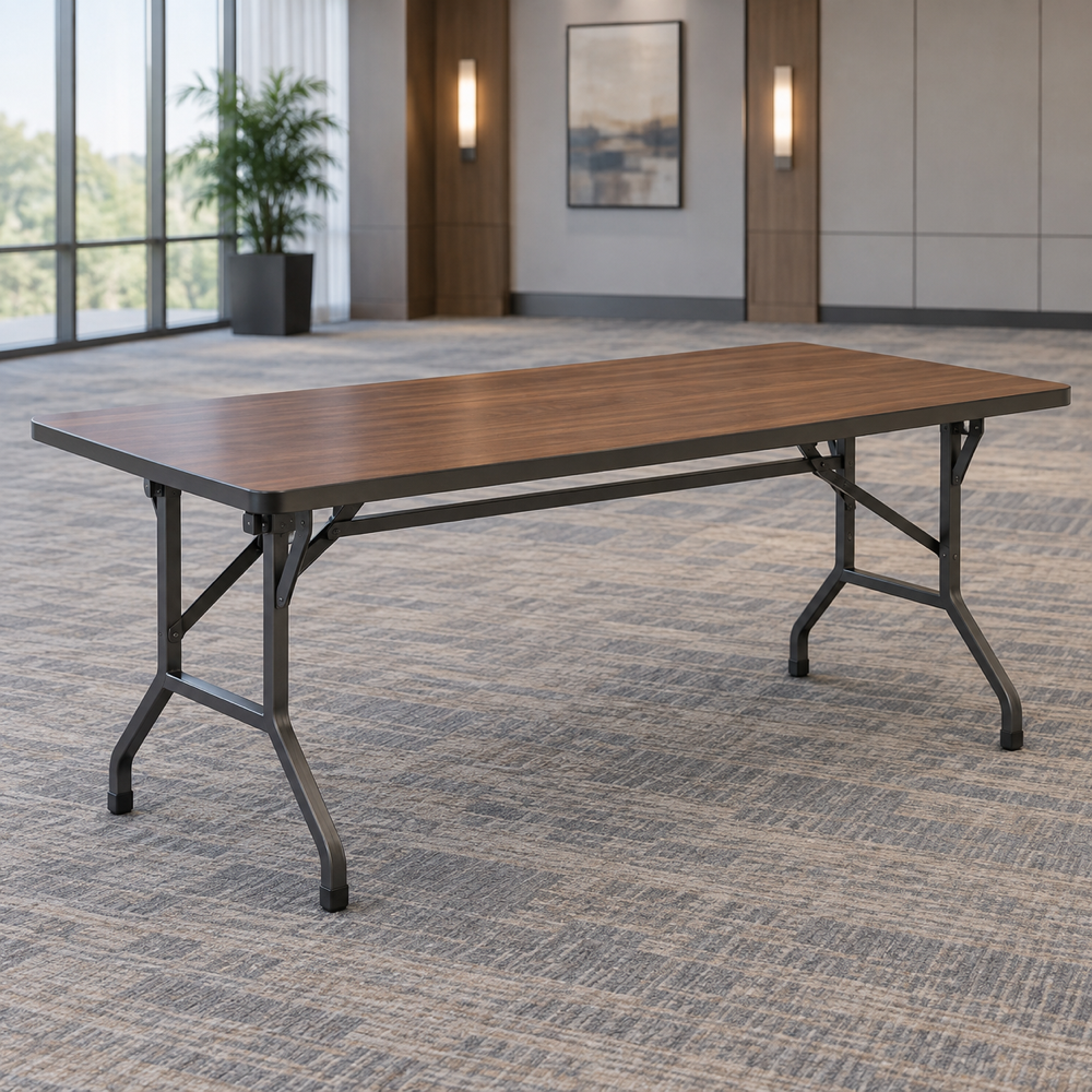 Concepto ilustrativo generado por IA, no es fotografía del producto del fabricante. Mesa plegable comercial genérica de ancho fijo y superficie terminada en nogal.